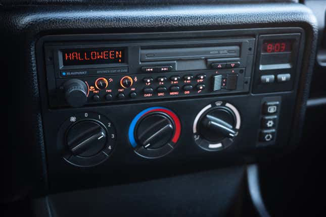 Image for article titled Buttons Are Still The Best For Adjusting Settings In Cars