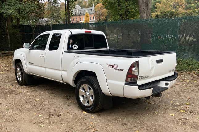 Image for article titled At $15,250, Will This 2010 Toyota Tacoma TRD Take The Win?