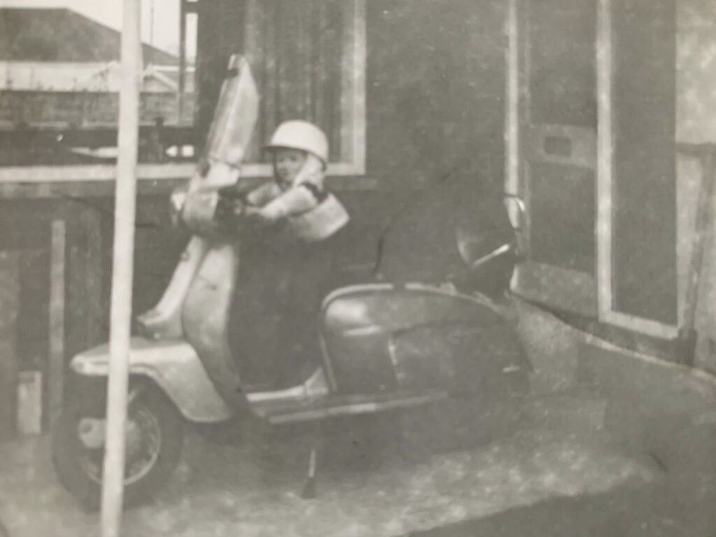 Chris Howlett Lambretta