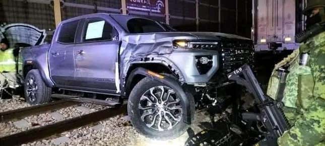Image for article titled Failed 'Fast And Furious-Style' Train Heist Leaves Chevy And GMC Trucks Destroyed In Mexico