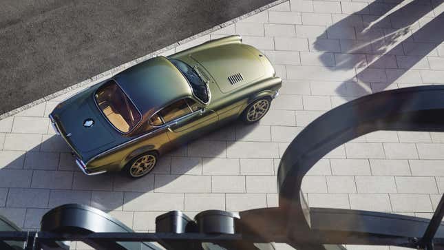 A photo of the roof of the Volvo P1800 Cyan.