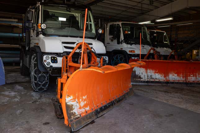 Image for article titled Let's Spend Some Time With Park City's Fleet Of Unimogs