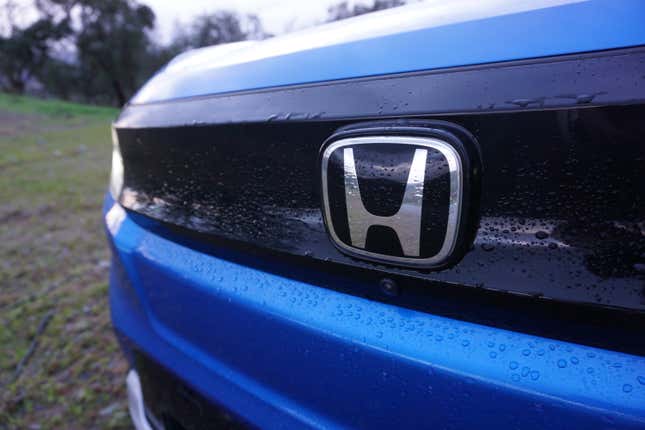 A blue 2024 Honda Prologue Elite.