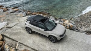Jeep's European Avenger gains AWD e-Hybrid