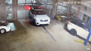 Watch thieves dressed like ninjas hit dealership, steal $583,000 worth of Land Rovers