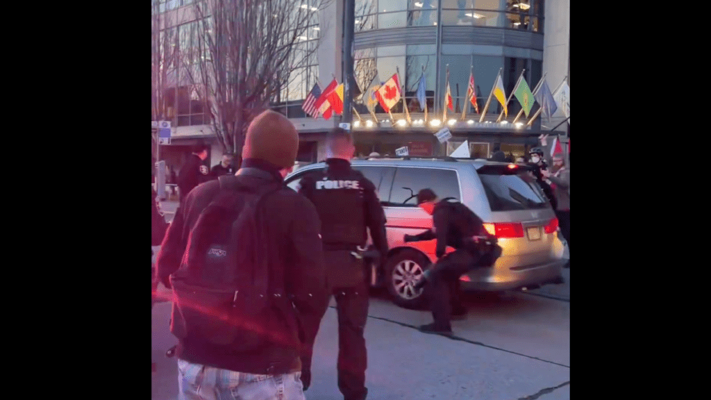 Cop Slashes Tires At A 'Free Palestine' Protest On Cars Complying With Police