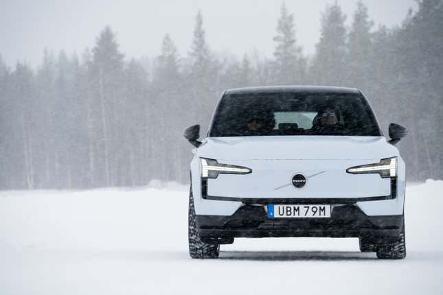 Image for article titled The 2025 Volvo EX30 Is A Reminder That Volvo Is Good At Building Fun, Affordable Cars