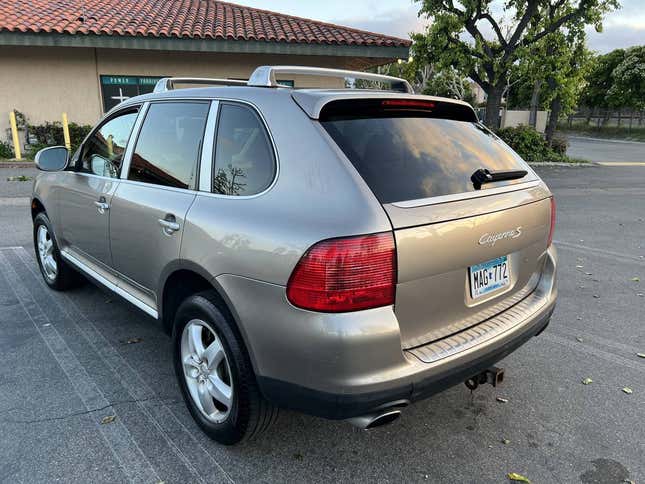 Image for article titled At $4,000, Is This 2004 Porsche Cayenne S A Spicy Deal?