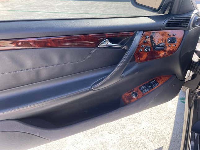 Image for article titled At $7,500, Does This ‘Near-Mint’ 2003 Mercedes CL500 Cost A Mint?