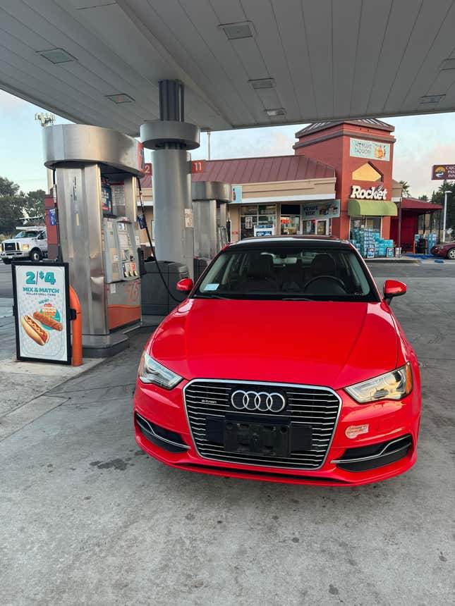 Image for article titled I Raw Dogged A 2,500 Mile Road Trip And Now I'm Dead